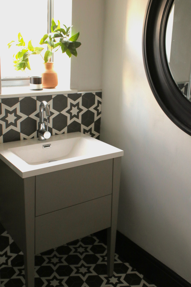 Statement Small Bathroom Modern Bathroom Gloucestershire by E