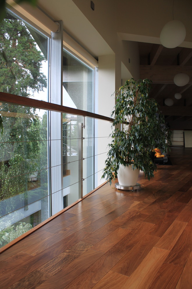 Троссовые ограждения для лестниц