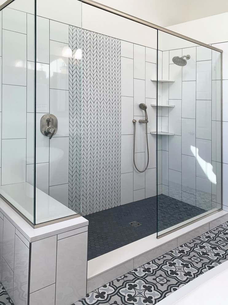Bathroom - transitional bathroom idea in Cleveland