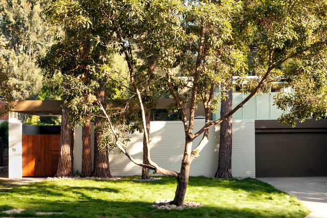 Houzz Tour: Respectful Updates for a Midcentury Atlanta Ranch