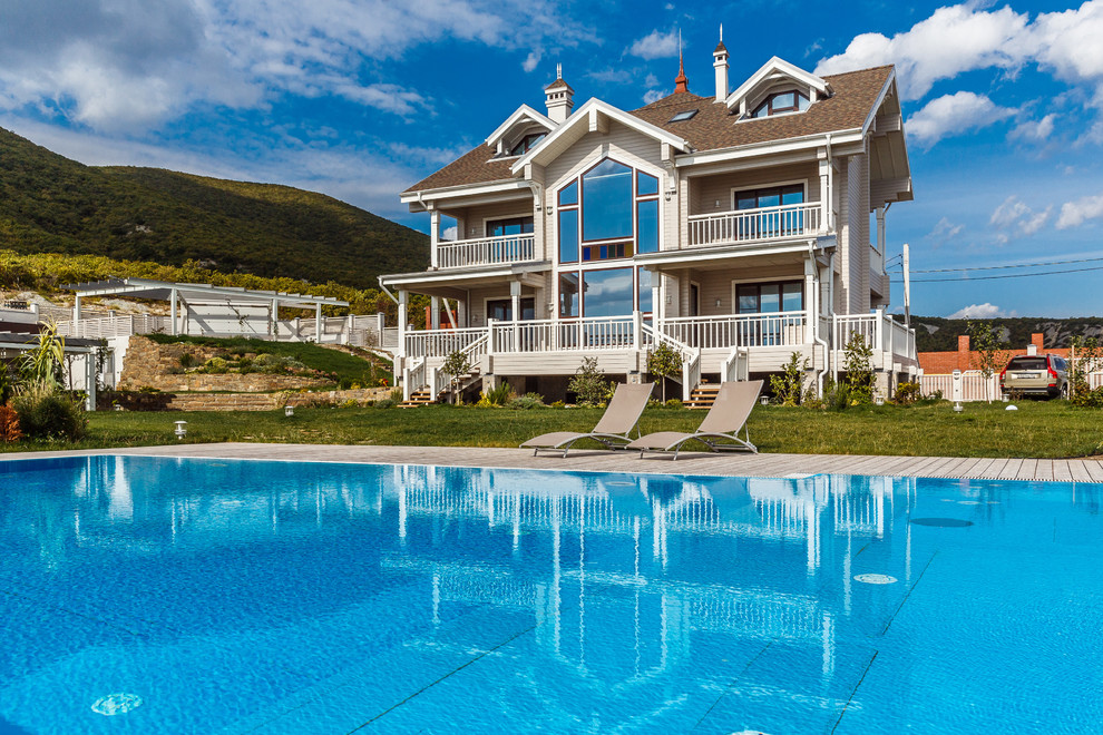 Вилла в пос. Мысхако с панорамным видом на море.