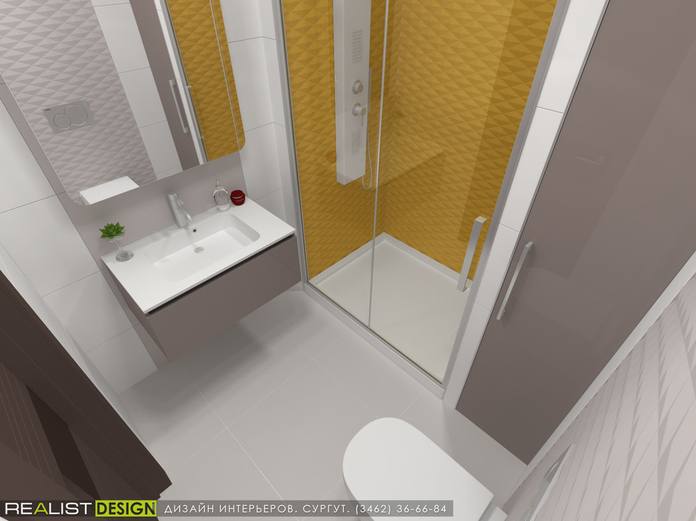 Жёлтая ванна. квартира в Москве. 2018