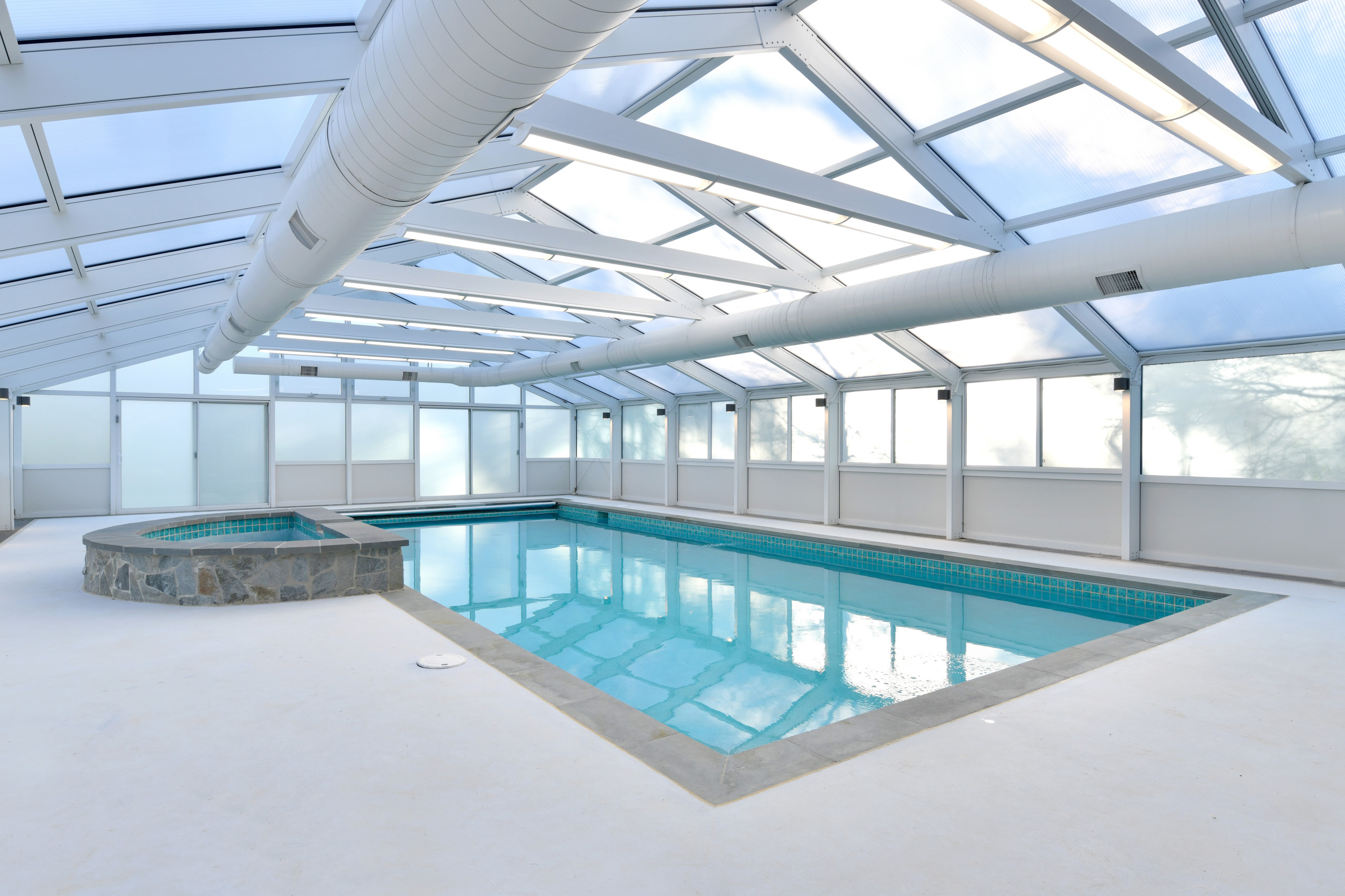 Indoor Pool and Jacuzzi in Great Falls