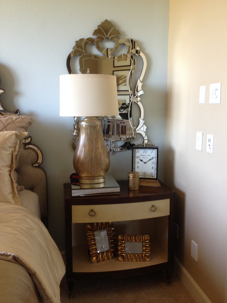 Example of a transitional home design design in Denver