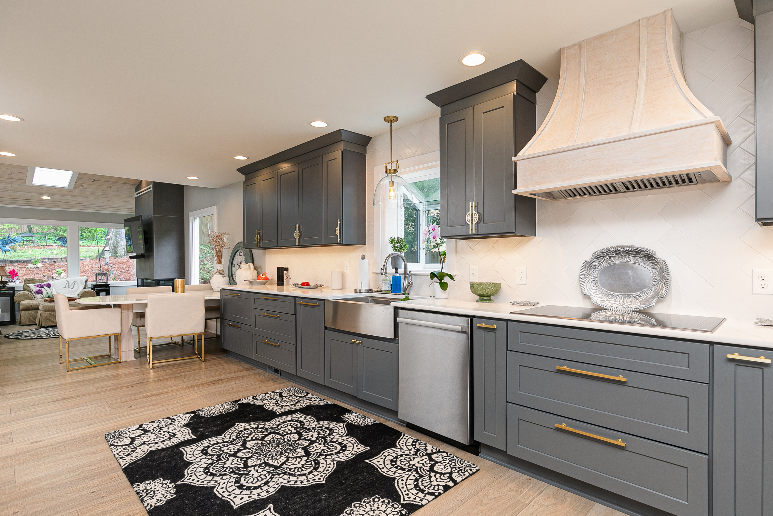 Recent Kitchen/ Breakfast Area Reno