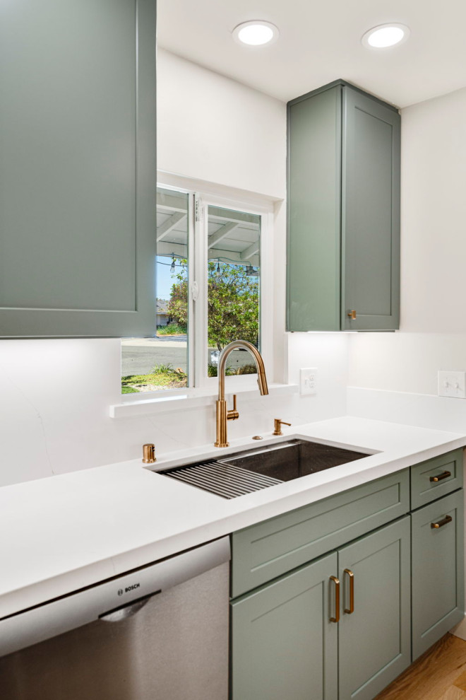 1950's Garden of the Gods Bungalow Remodel