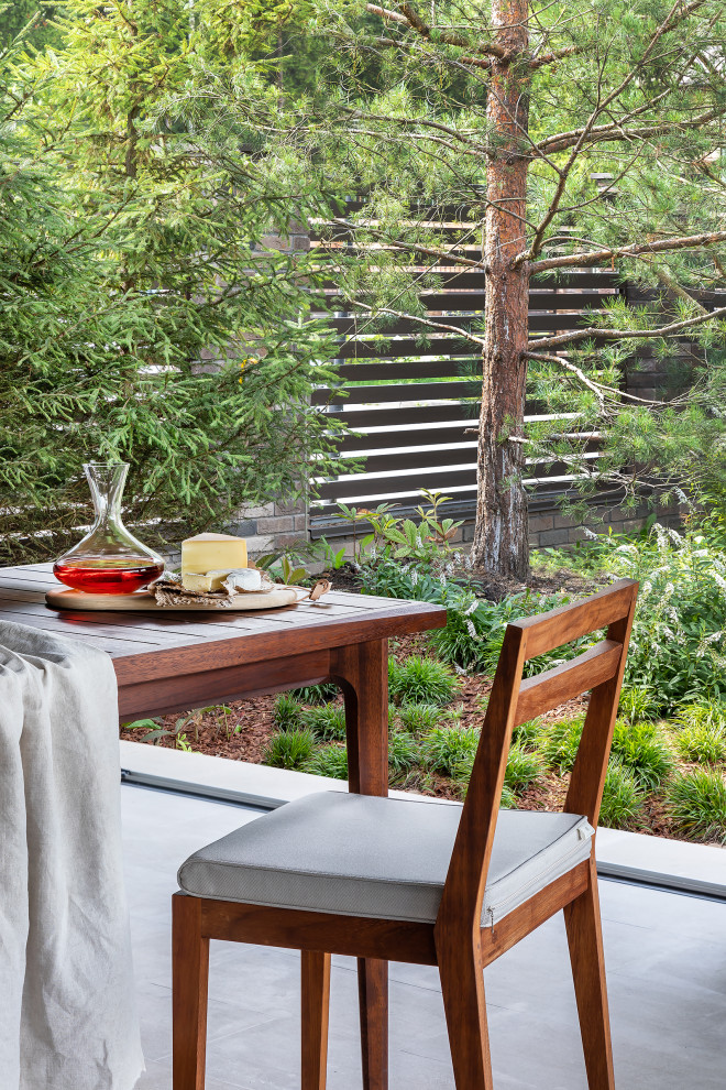 УЮТНАЯ БЕСЕДКА В ЗАГОРОДНОМ ДОМЕ