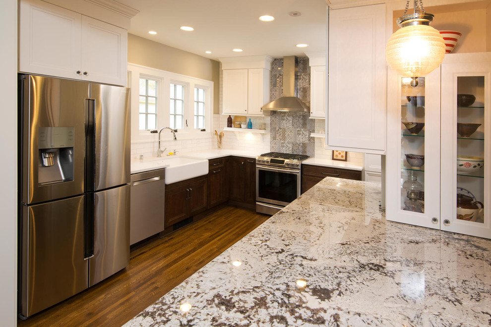 Kitchen - transitional kitchen idea in Minneapolis
