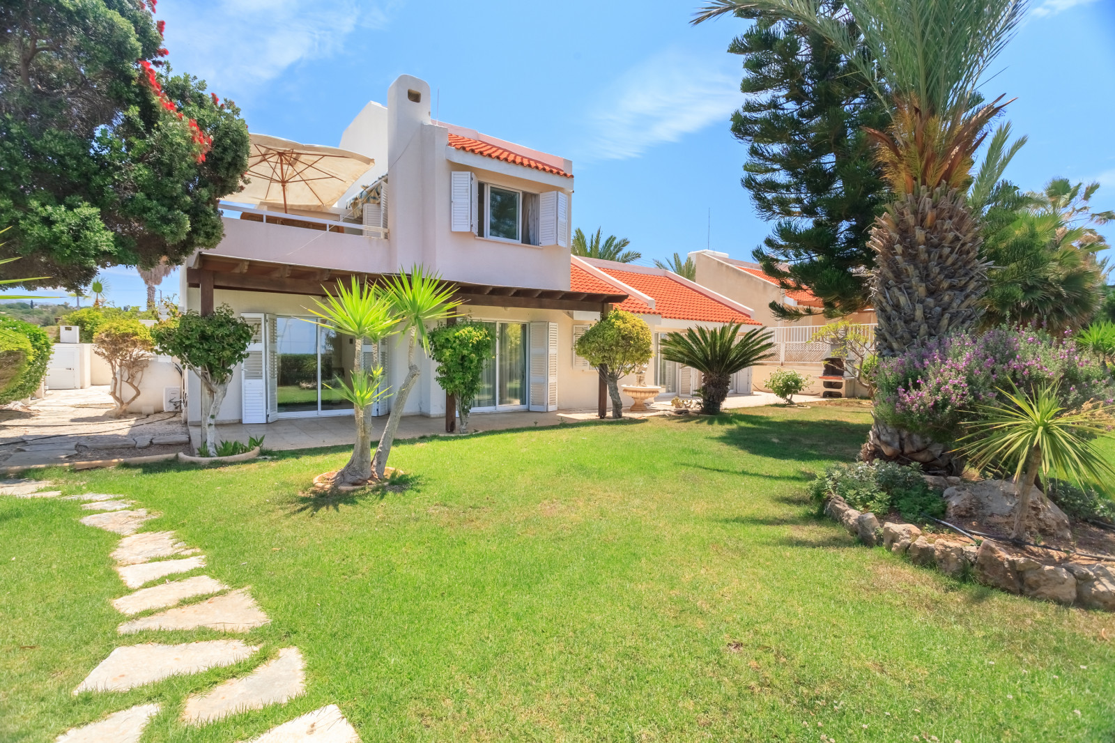 Вилла на берегу моря Кипр, Пафос