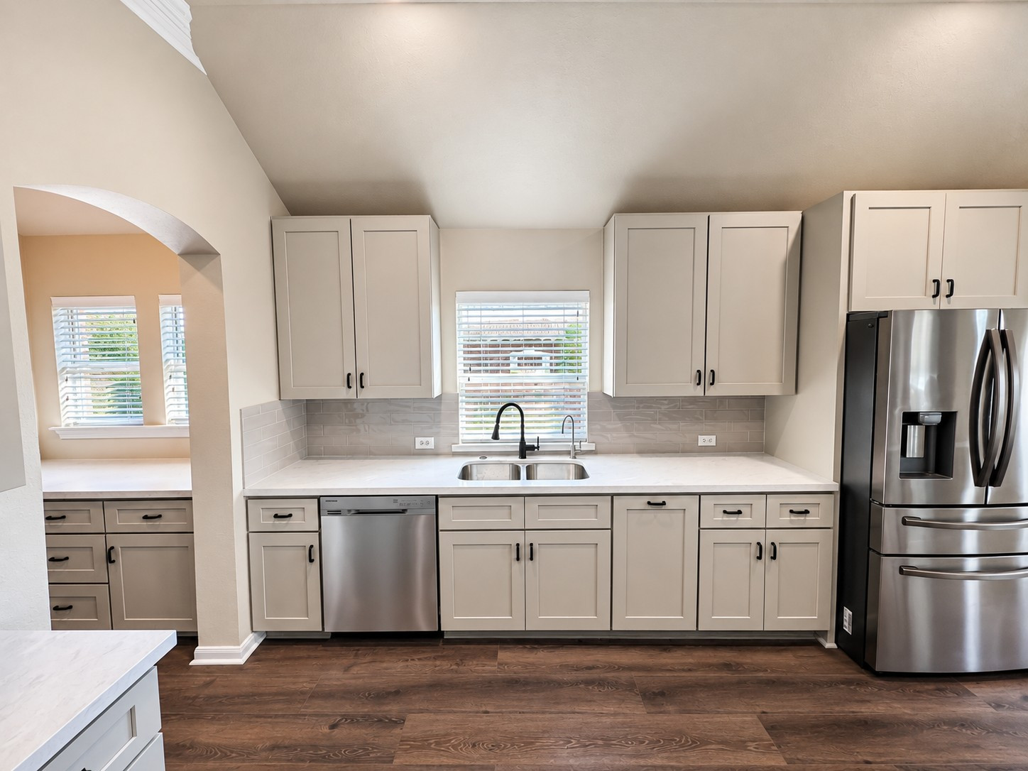 Open-Concept Contemporary Kitchen Remodel in Richmond, TX