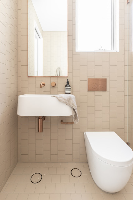 Vantage coastal-bathroom
