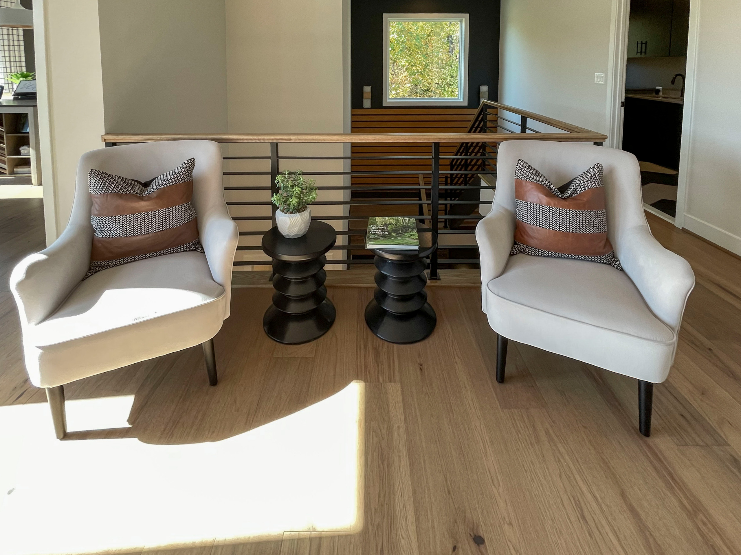 113_Floating Straight- Stringers with No Risers in Contemporary Home, Bethesda M