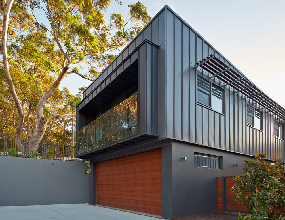 Contemporary attached one-car garage in Sydney.