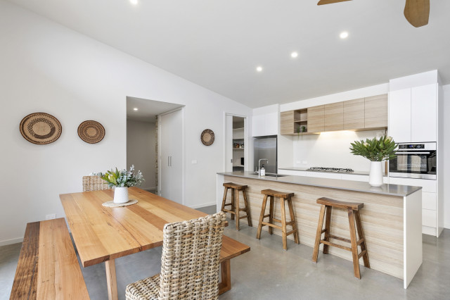 Kitchen beach-style-kitchen