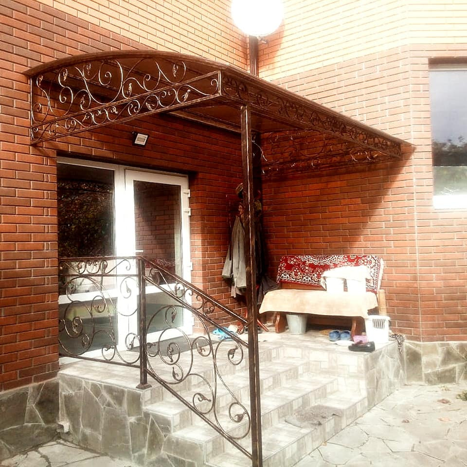 Навесы (кованые) из сотового поликарбоната
