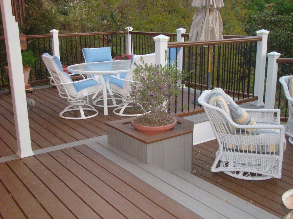 Deck - modern deck idea in Orange County