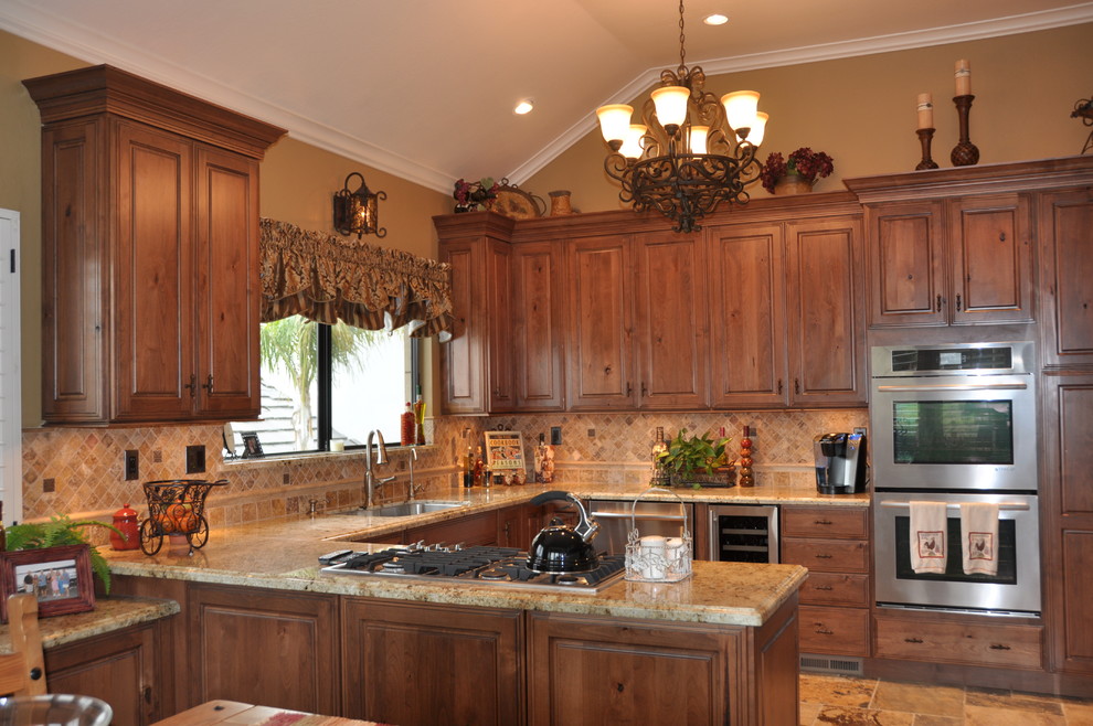 Danville, CA - Kitchen and Wet Bar