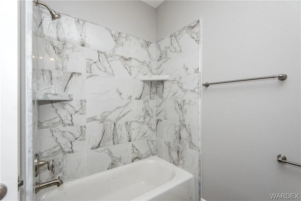 Beautiful bathroom designs for custom homes