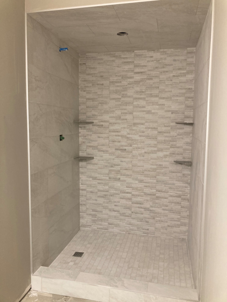 Schluter metal corner shelf?