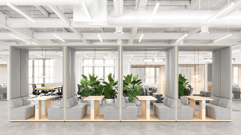 Офис IT-компании в опенспейс