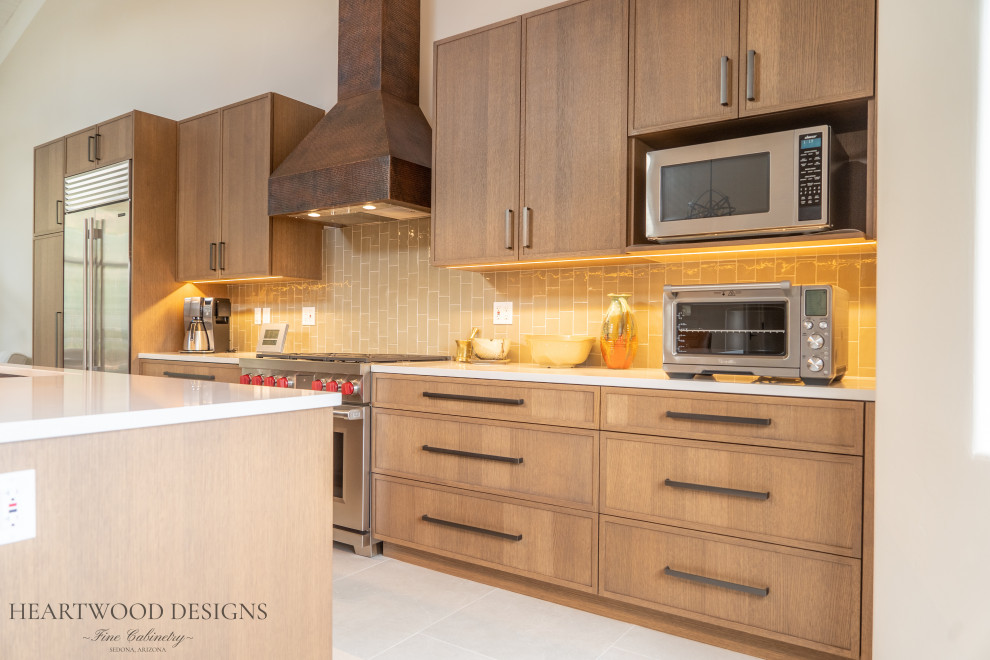 Transitional kitchen photo in Phoenix