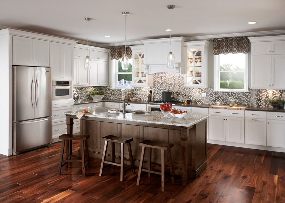Kitchen - transitional kitchen idea