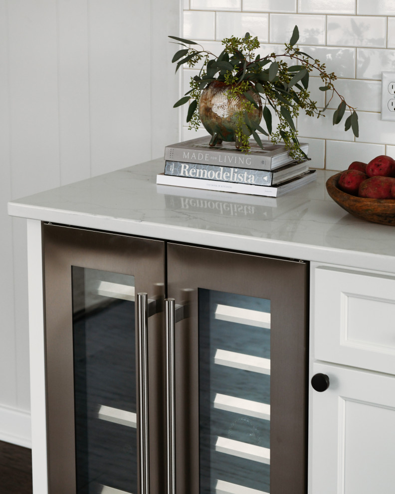 Home design - transitional home design idea