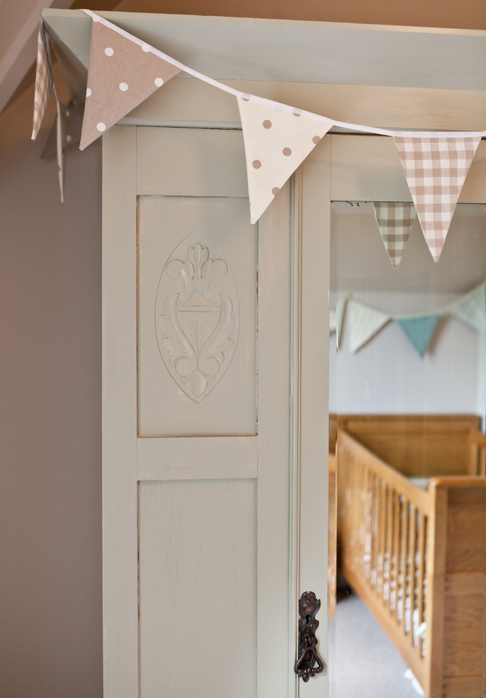 Design ideas for a country kids' room in Surrey.