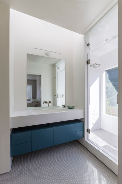 Berkeley Home and Guest House modern-badezimmer