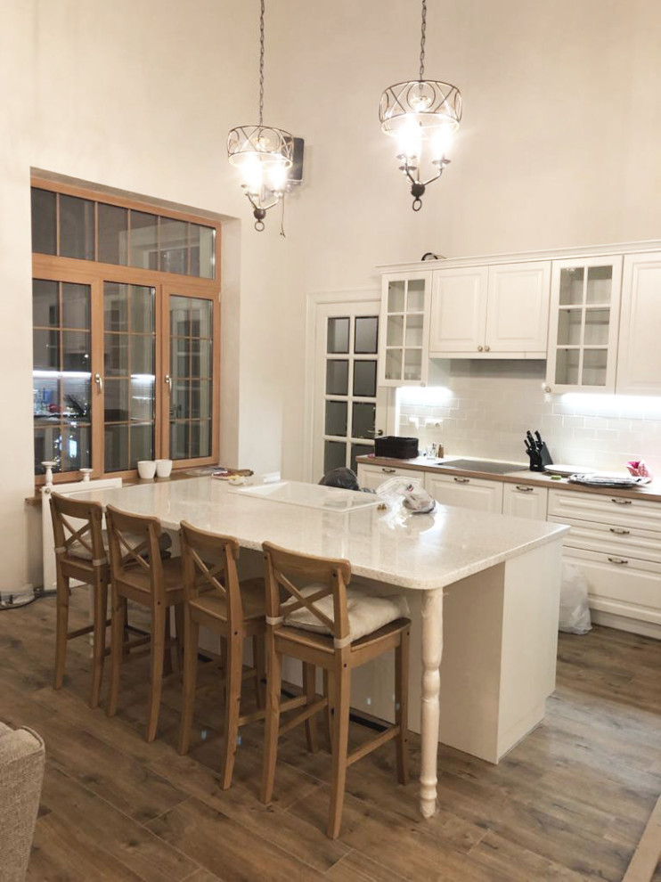 Зона кухни.