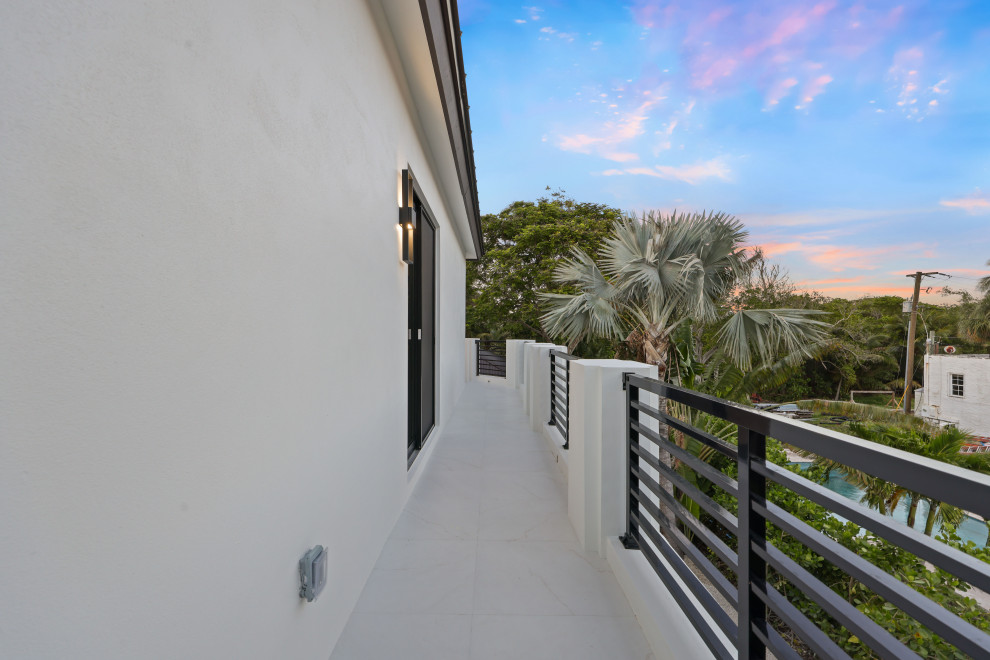 PRIVATE RESIDENCE - OCEAN RIDGE