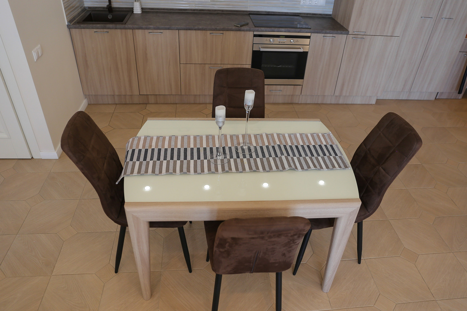 Современная квартира в мягких цветах