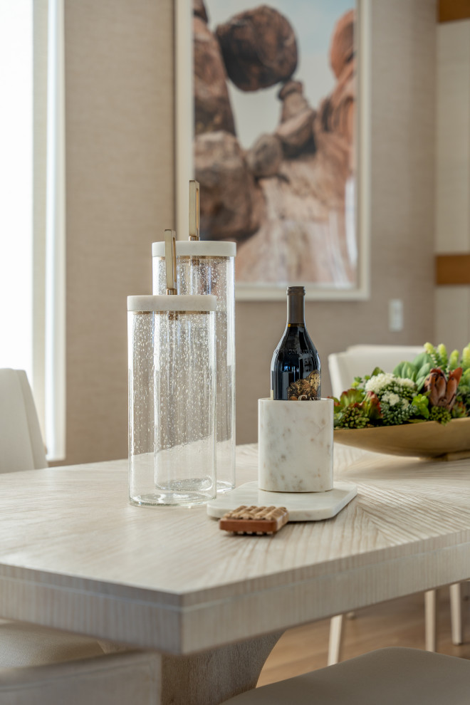 Home design - transitional home design idea in Orange County