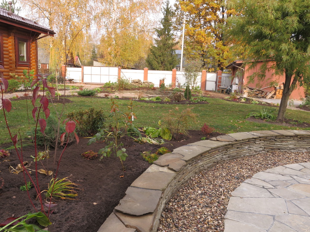 САДИК НА ЛАДОШКЕ (АЛЕНЬКИЙ ЦВЕТОЧЕК)