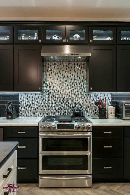 Haslet, TX  Kitchen Project nyklassisk-koek