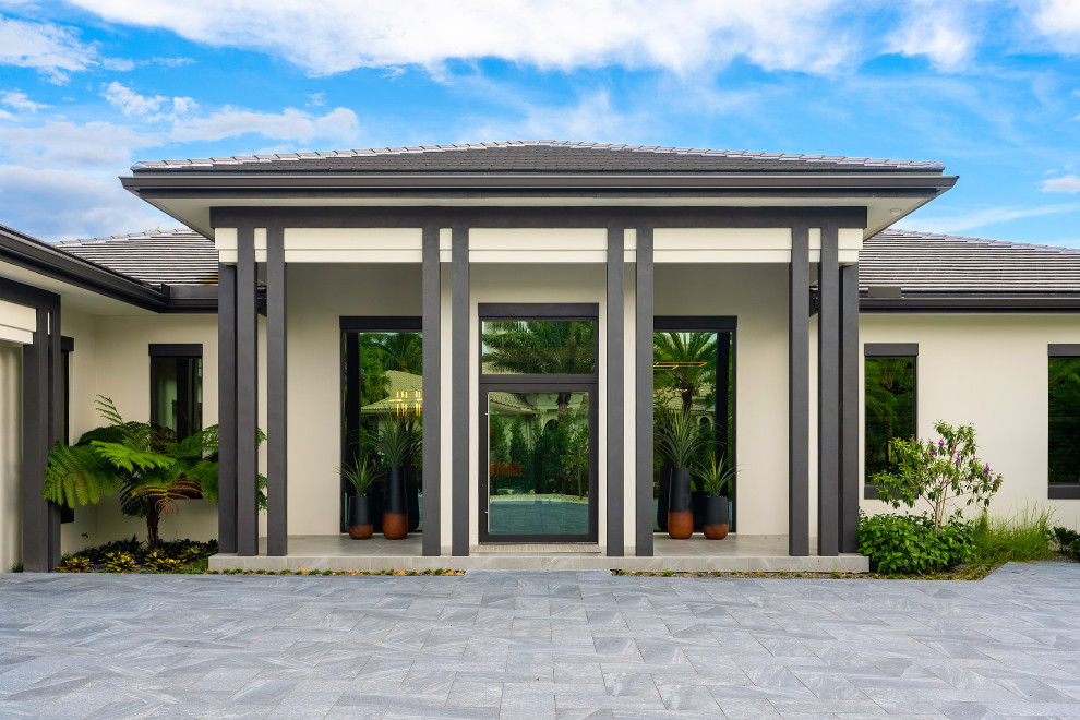 Custom One-Story Luxury Home (The Polo Club of Boca Raton ...