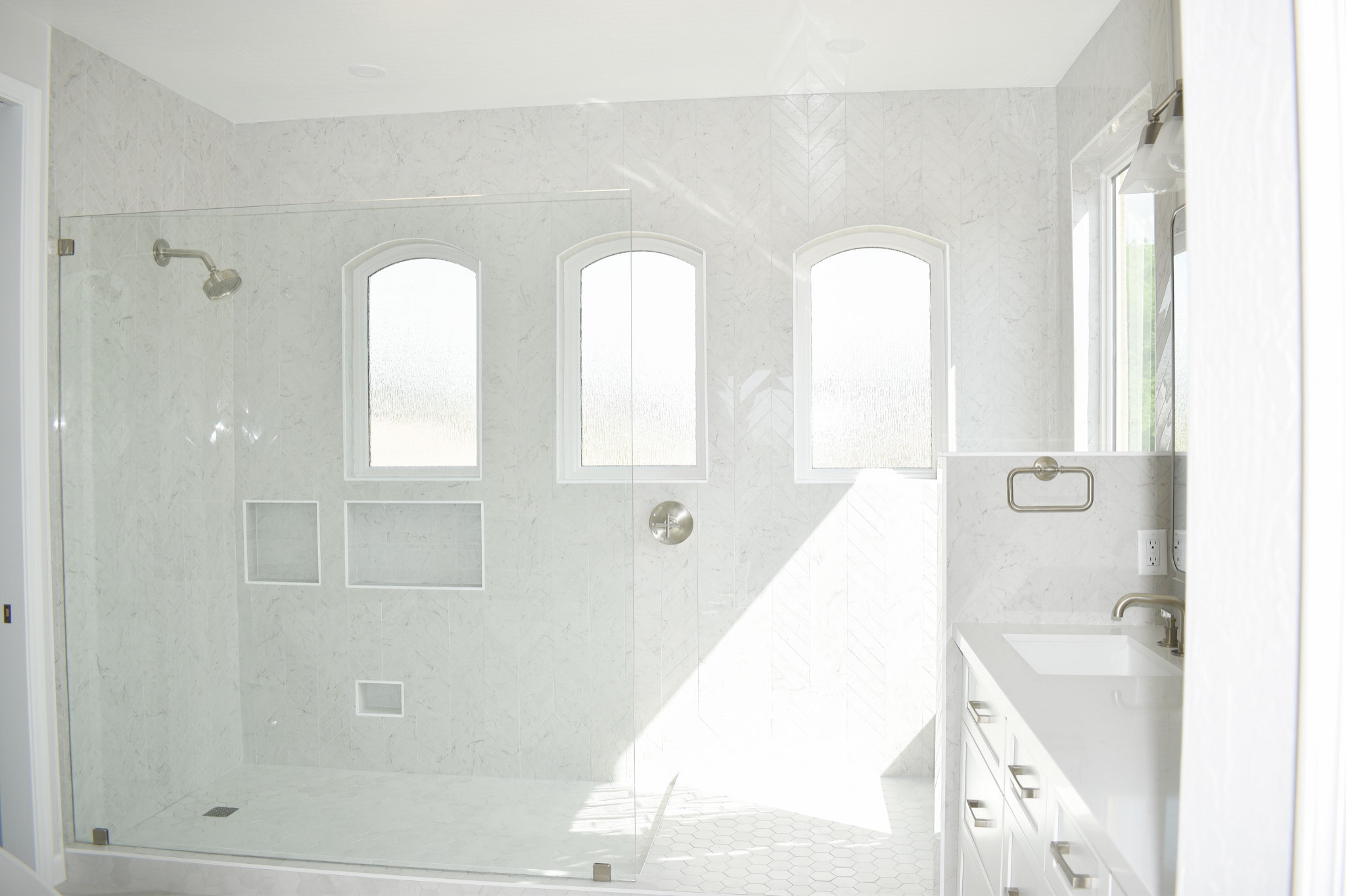 Acoma Primary Bath