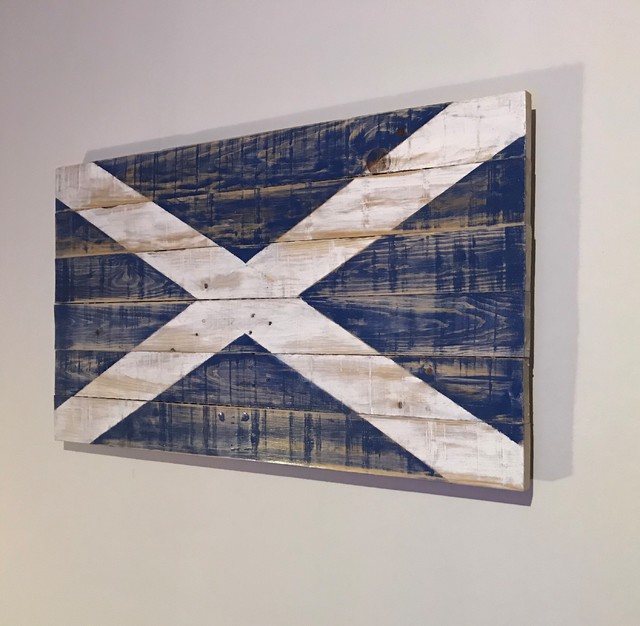 Pallet Art rustic-bedroom