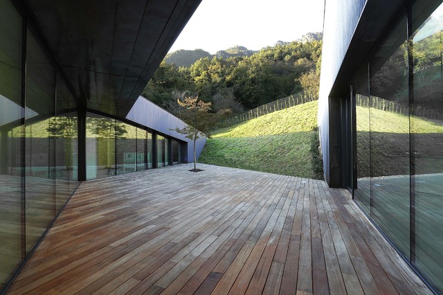 Alps Villa modern-terrasse