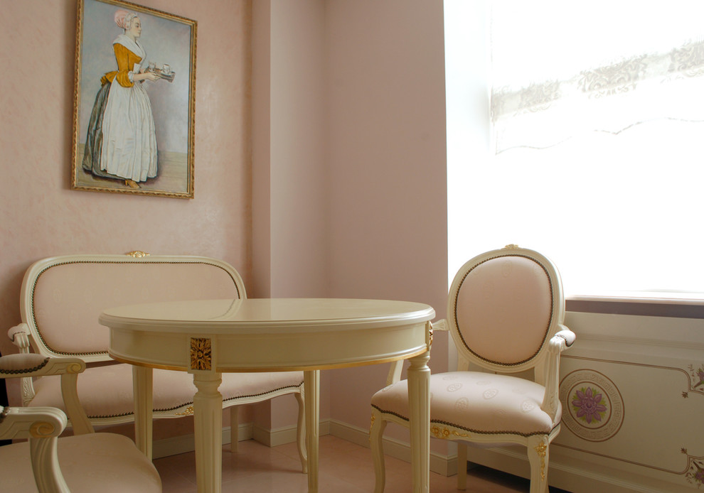 Особняк Брюллова на наб. лейтенанта Шмидта. Номер гостиницы.