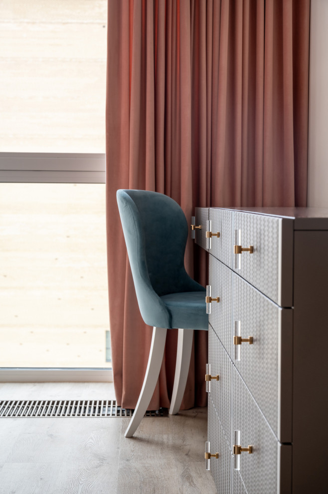 Комод в спальню с фрезеровкой ёлочки