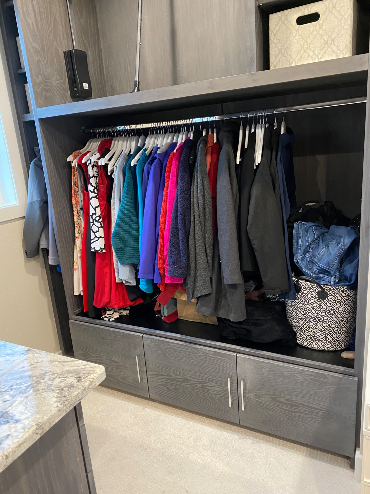 Kissing Camels Custom Closet Cabinets