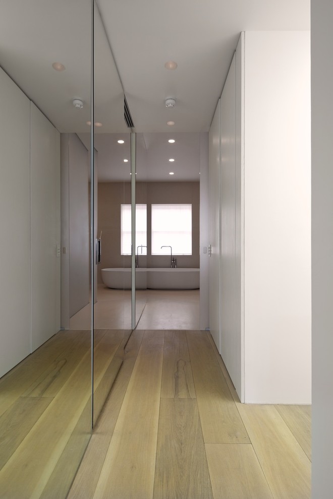 Photo of a modern hallway in London.