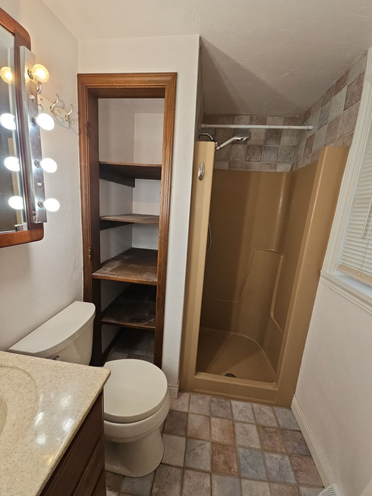 Sargent shower and cabinet