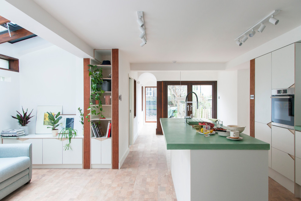 Kleine Moderne Küche in London