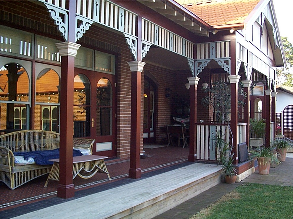 Traditional verandah in Sydney.