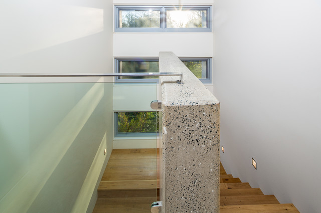 Campbell Residence contemporain-escalier
