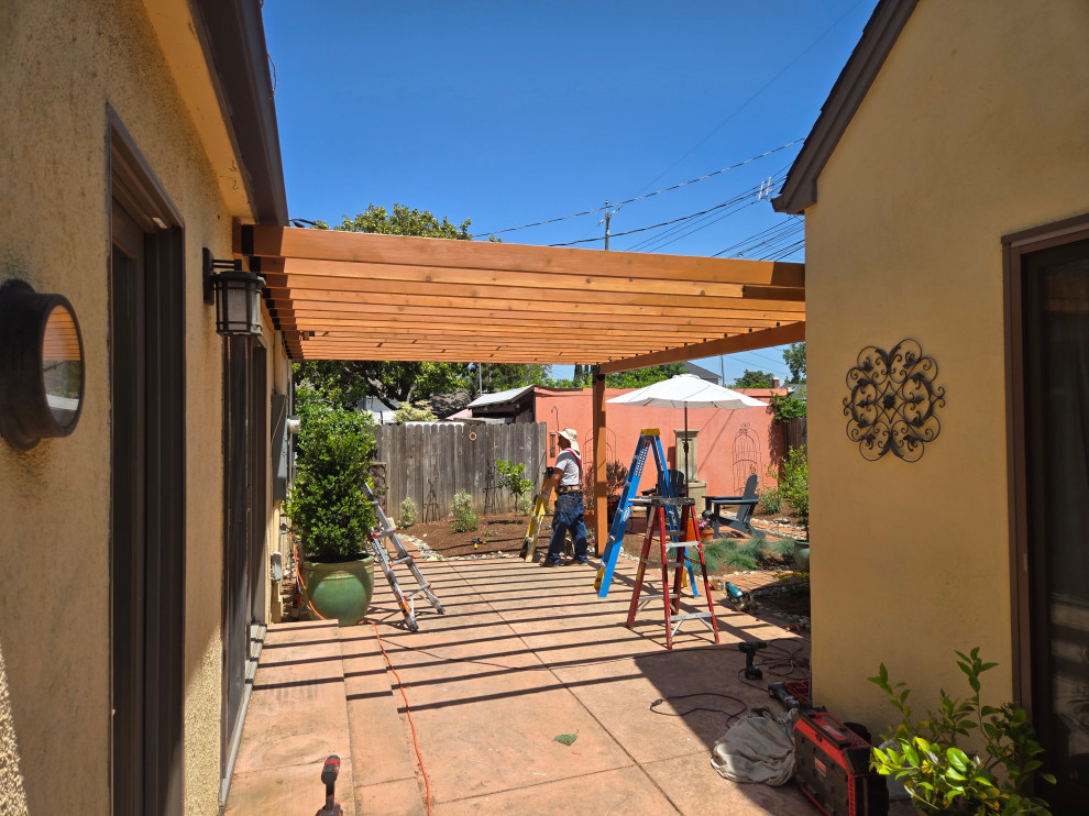 Downtown Dining Pergola