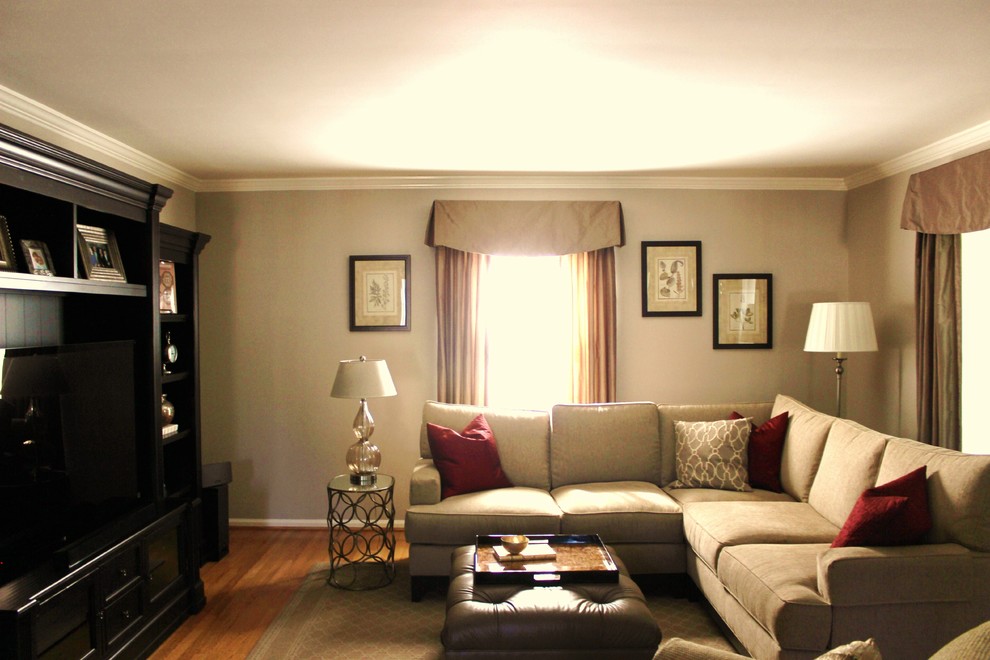 Inspiration for a timeless family room remodel in Philadelphia