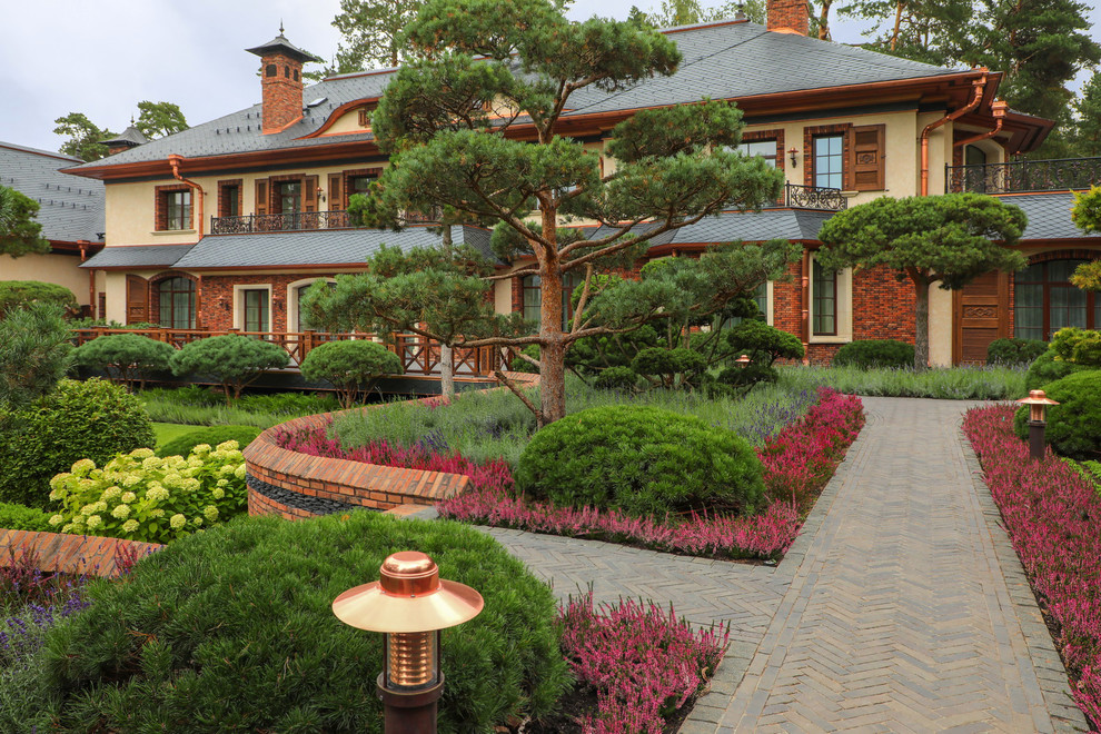 Коттеджный сад в Барвихе (дизайн и исполнение компании "Imperial Garden")